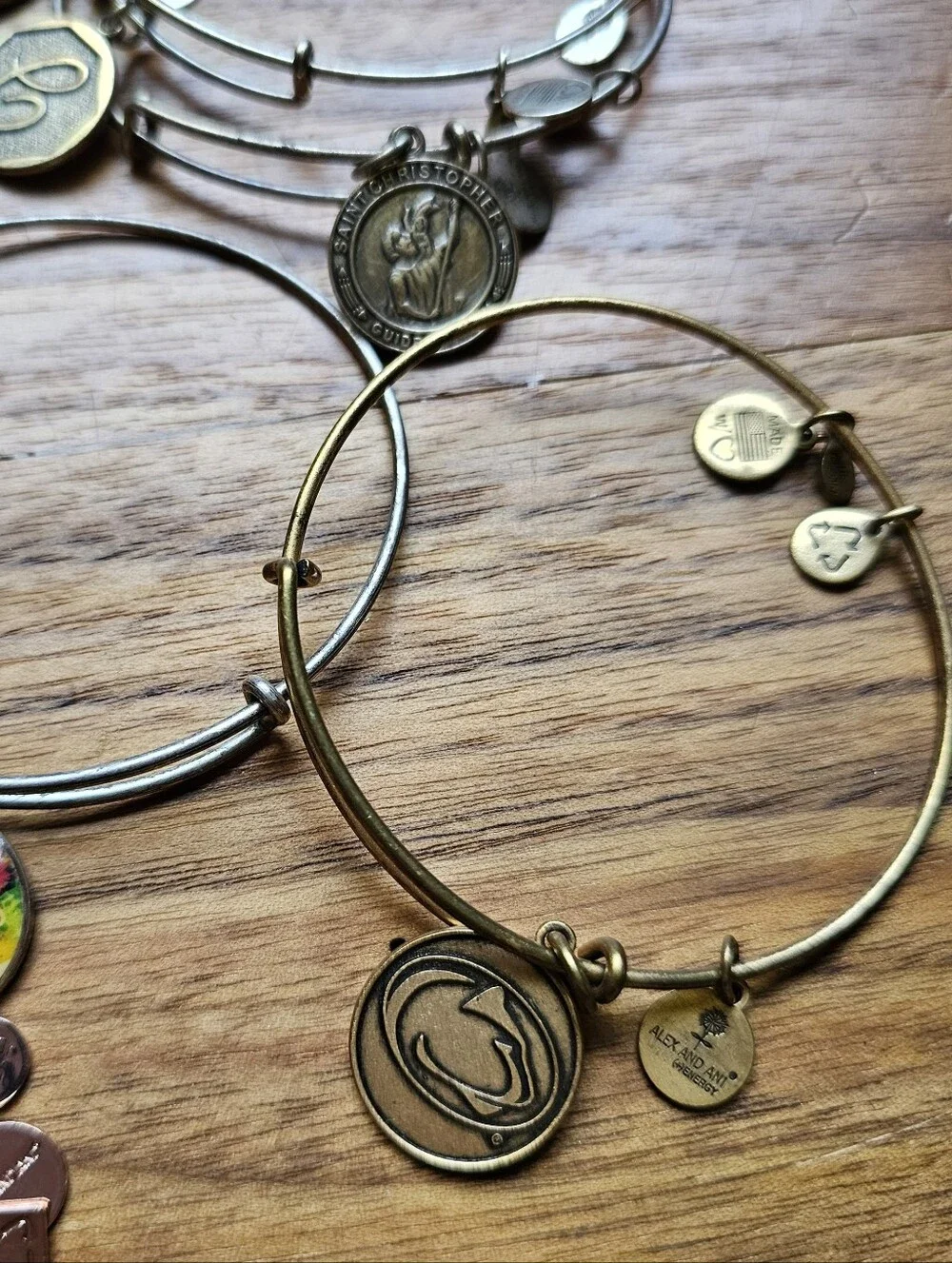 Craft Jewelry Lot 29 Wire Expandable Charm Bangle Bracelets Inc 10 Alex And Ani